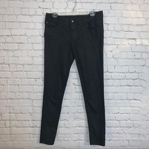 black skinny jeans🖤